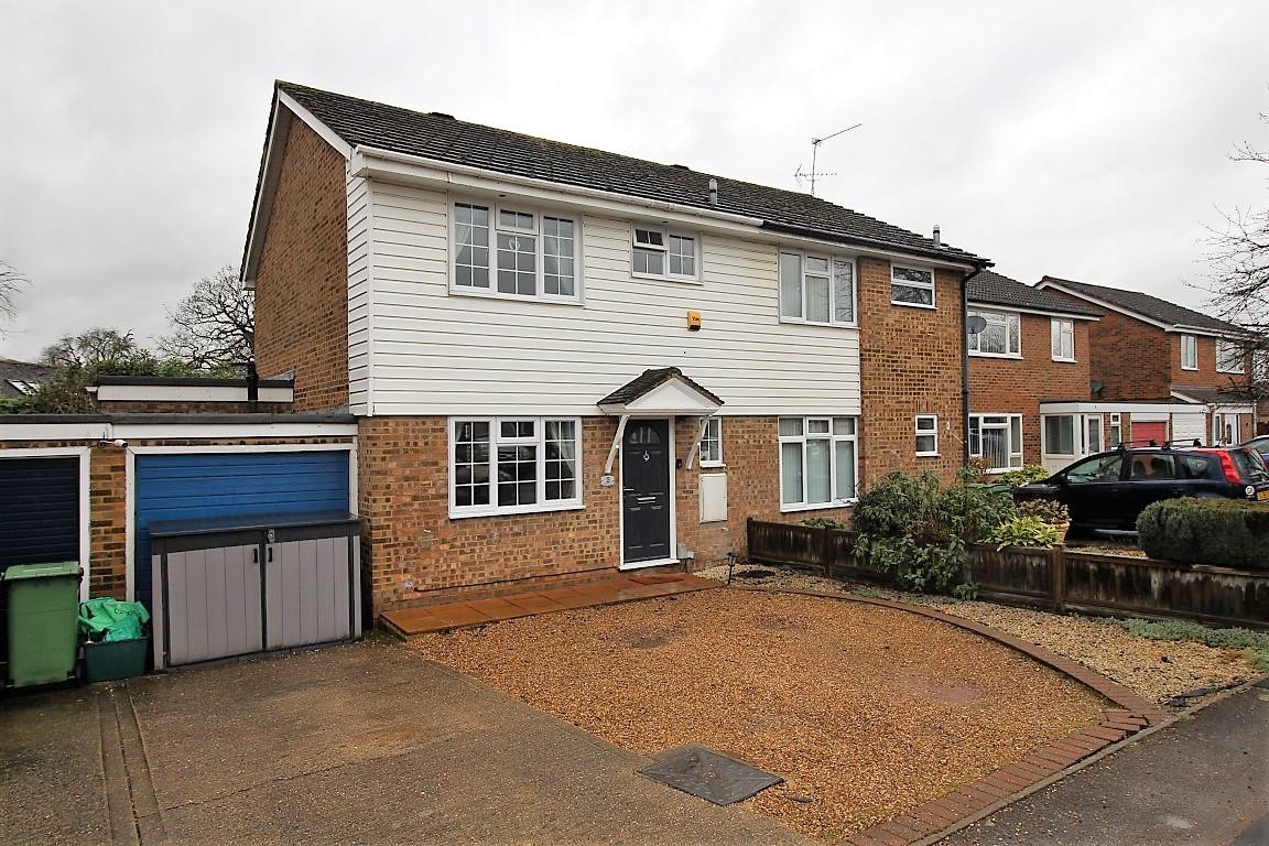 3 bed property in Church Mews, Reading